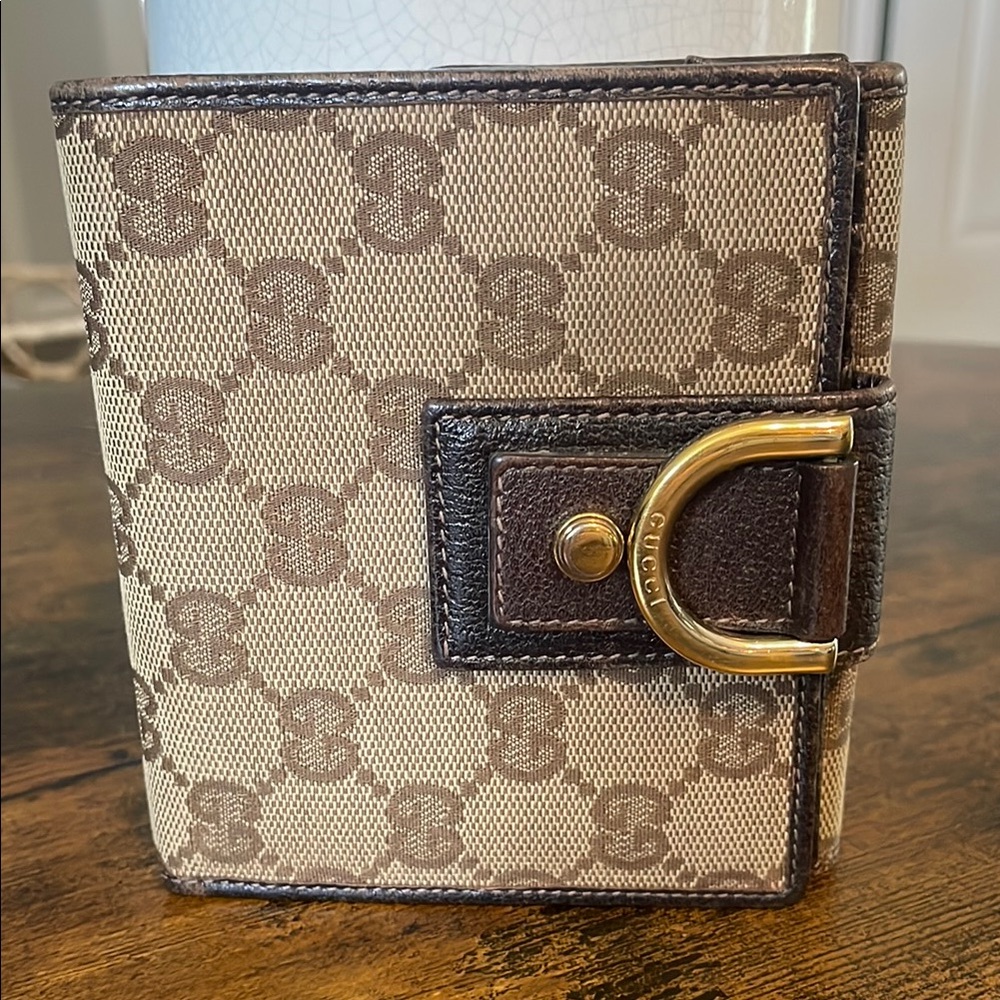 Gucci GG Canvas Wallet
